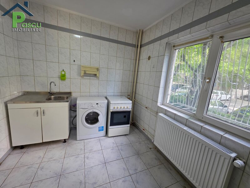 Tineretului, str. Baltita, inchiriere garsoniera 37 mpu, decomandata.