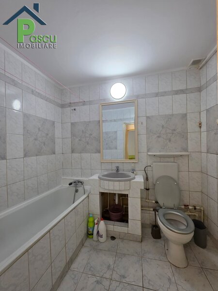 Tineretului, str. Baltita, inchiriere garsoniera 37 mpu, decomandata.